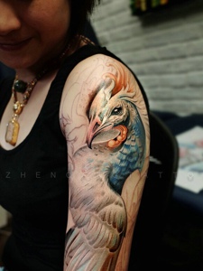 精致又好看的花臂孔雀纹身刺青