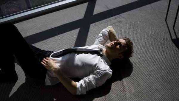 点击大图看下一张：最帅吸血鬼保罗·韦斯利英俊瞬间