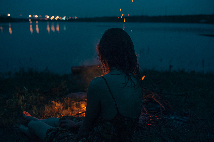 点击大图看下一张：明知道余烬清冷