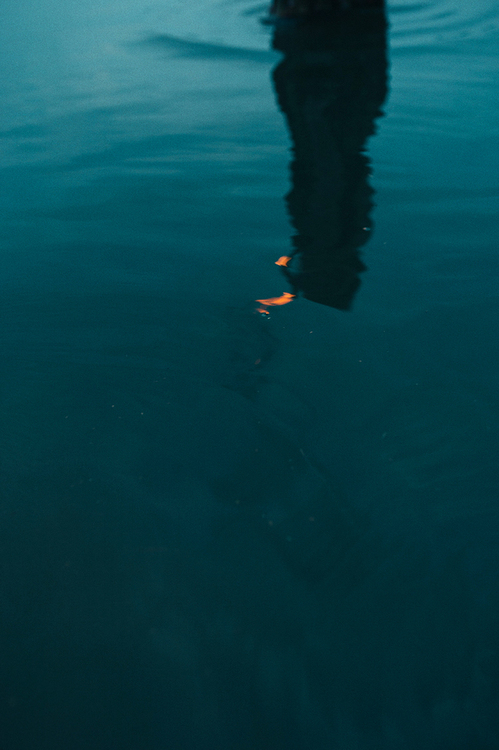 点击大图看下一张：明知道余烬清冷