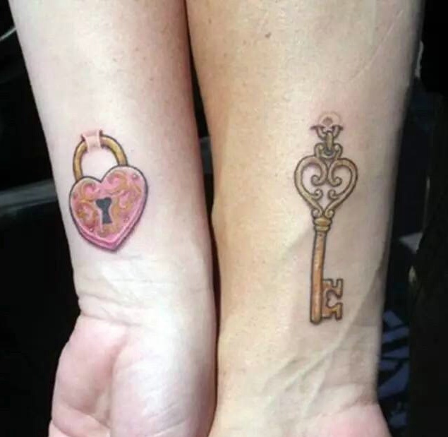 点击大图看下一张：手臂爱心锁情侣纹身刺青永远在一起