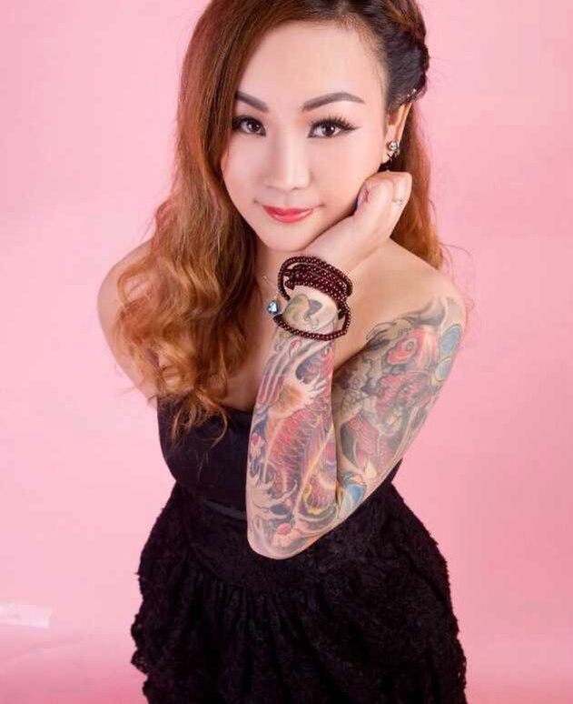 点击大图看下一张：花臂纹身刺青值得分享每个女生