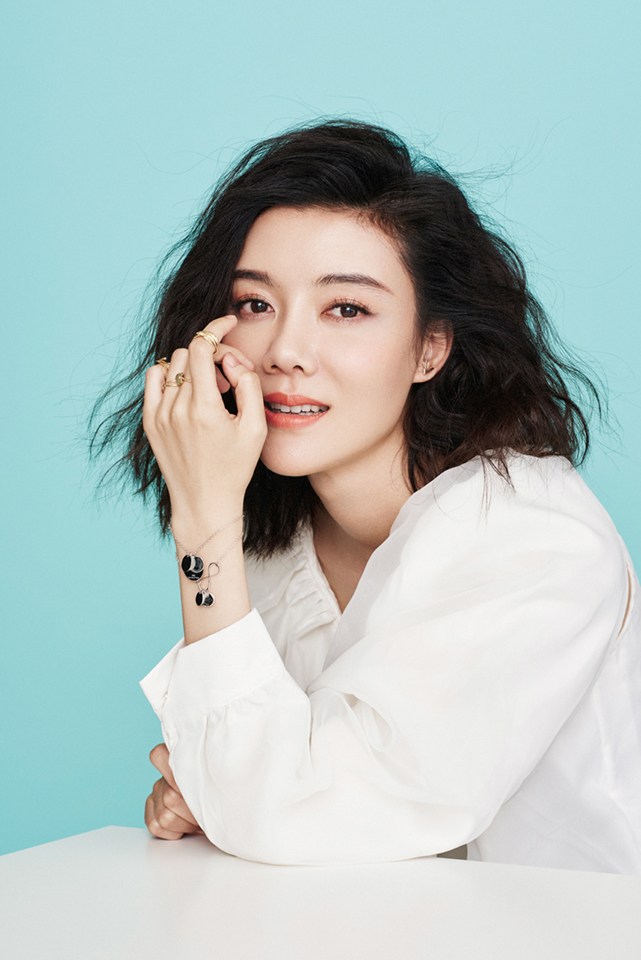 点击大图看下一张：车晓气质女神写真曝光