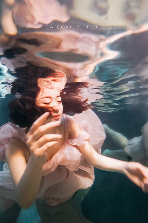 点击大图看下一张：年轻就是漾