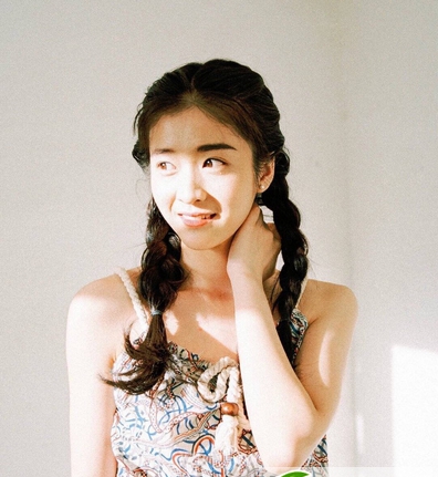 点击大图看下一张：张雪迎发型图片大全 国民校花清新发型图片