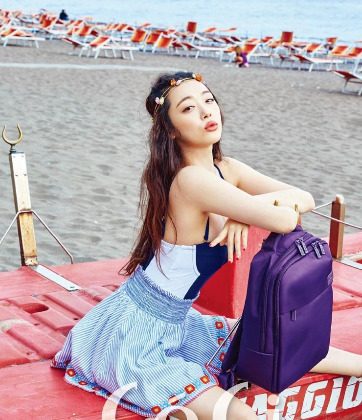 点击大图看下一张：解放天性后的雪莉美上了热搜榜