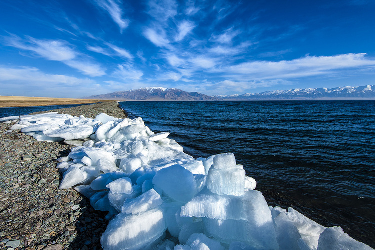 点击大图看下一张：亦苦亦乐北疆行赛里木湖畔