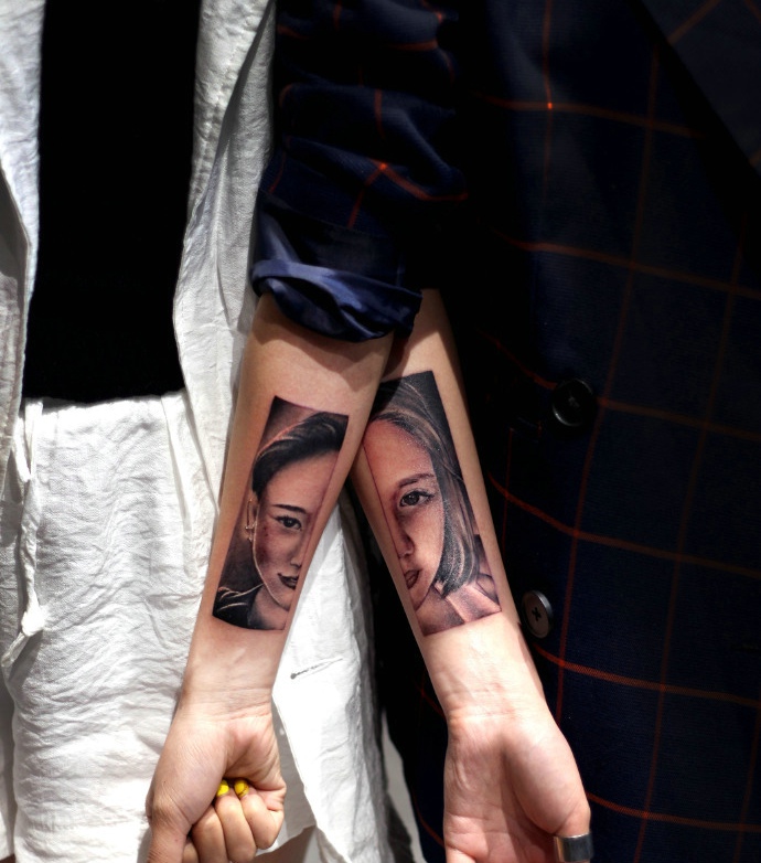 点击大图看下一张：手臂一对情侣肖像纹身刺青深爱着彼此
