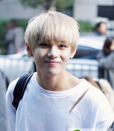 点击大图看下一张：韩式帅气流行厚刘海发型参考