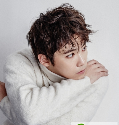 点击大图看下一张：男生显瘦帅气刘海发型图片