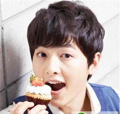 点击大图看下一张：宋仲基组新款韩式最MAN发型