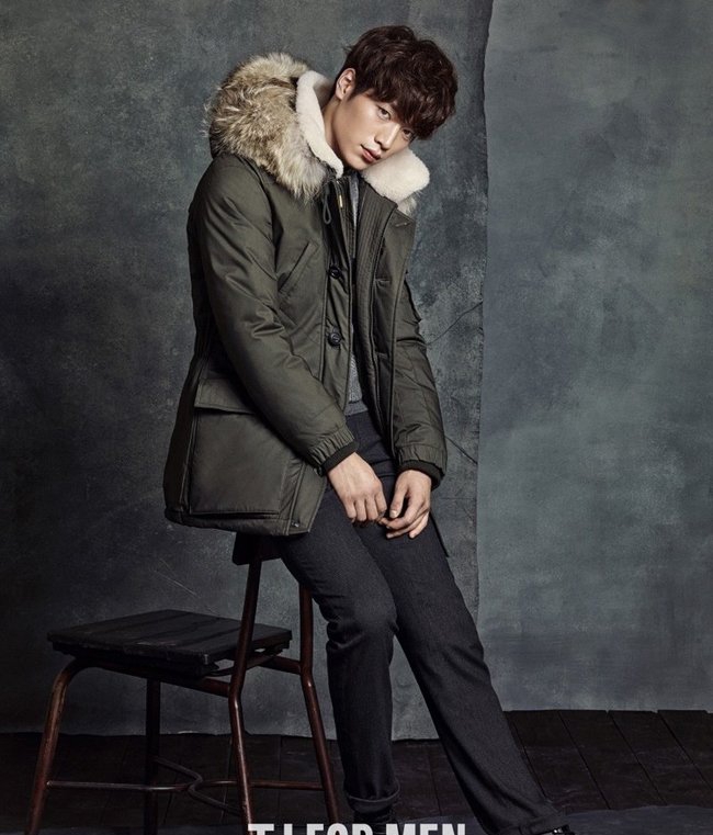 点击大图看下一张:韩国小鲜肉徐康俊秋冬大片 型男魅力