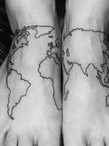 双脚背具有中国代表性的中国地图纹身图案