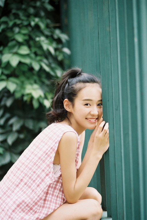 点击大图看下一张:郑合惠子夏日写真首曝光