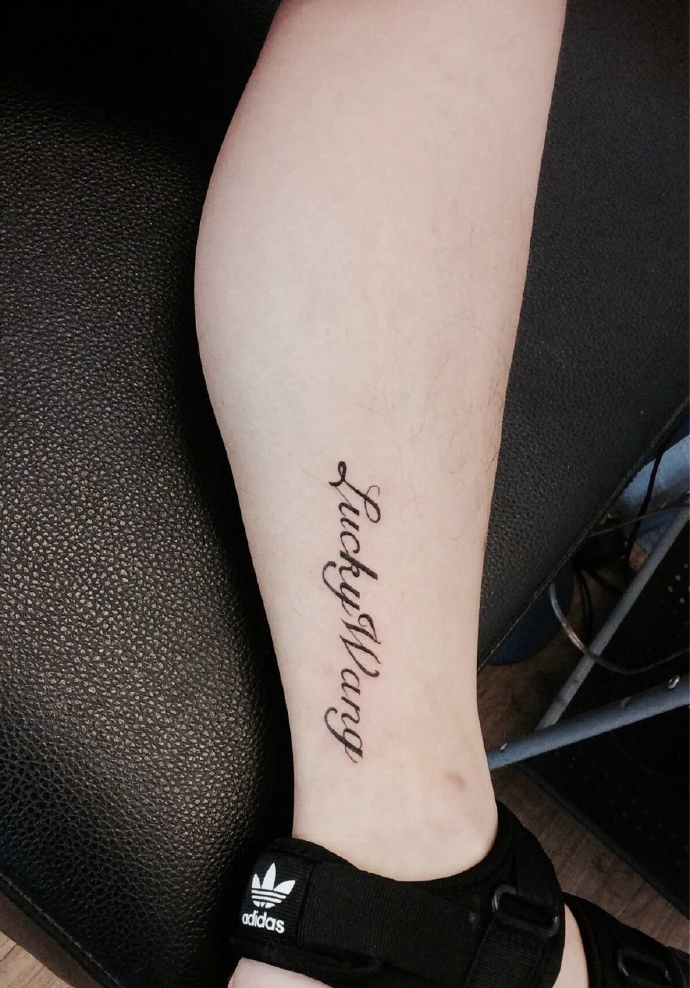 点击大图看下一张：一组年轻人最喜爱的英文纹身图片