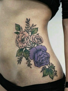一组漂亮精致的花朵纹身图案