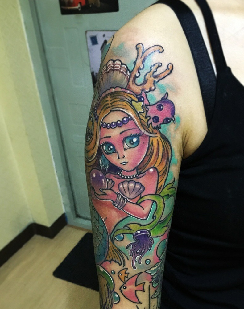 点击大图看下一张：花臂卡通小美女纹身图案非常的可爱