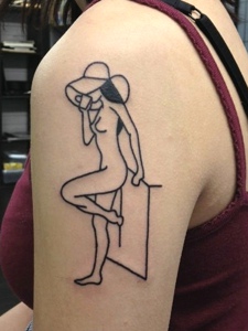 女生手臂性感美女简笔图案纹身