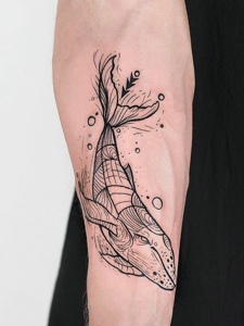 手臂时尚个性线条鲨鱼纹身图案