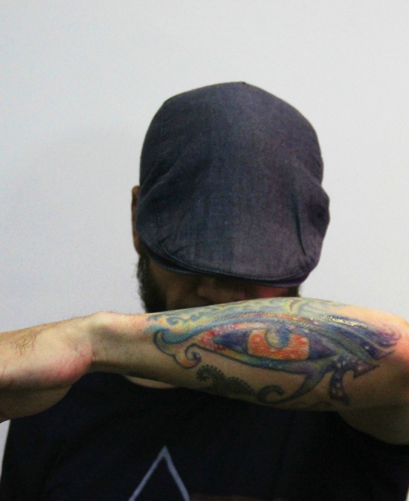 点击大图看下一张：男士手臂个性纹身图案霸气侧漏