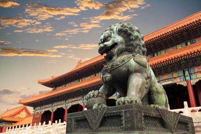 点击大图看下一张：北京故宫石狮子图片