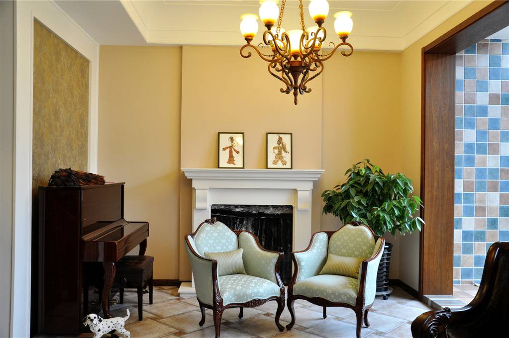 点击大图看下一张:美式客厅别墅案例展示