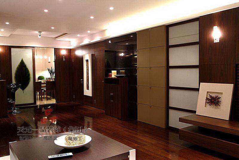 点击大图看下一张:现代现代风格过道装修案例