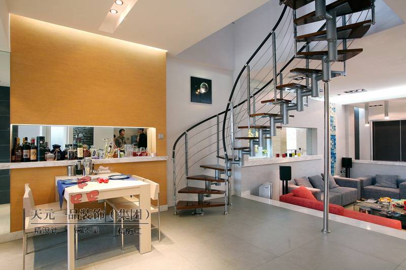 点击大图看下一张：现代现代风格楼梯设计案例