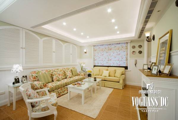 点击大图看下一张：田园韩式田园风格客厅背景墙沙发客厅沙发装修案例