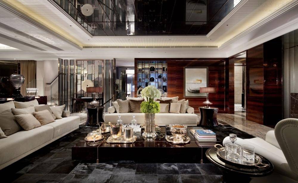 点击大图看下一张:欧式欧式风格客厅效果图