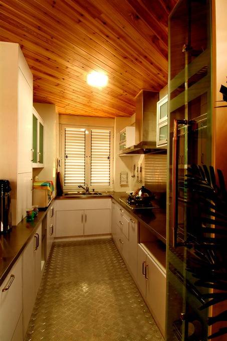 点击大图看下一张：混搭混搭风格厨房设计案例展示