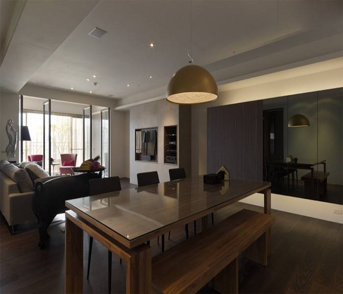 点击大图看下一张:简约餐厅吊顶设计方案