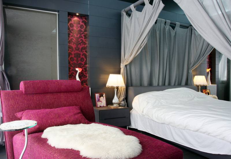 点击大图看下一张：中式新中式浪漫卧室设计方案
