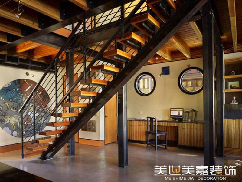 点击大图看下一张：现代别墅楼梯图片