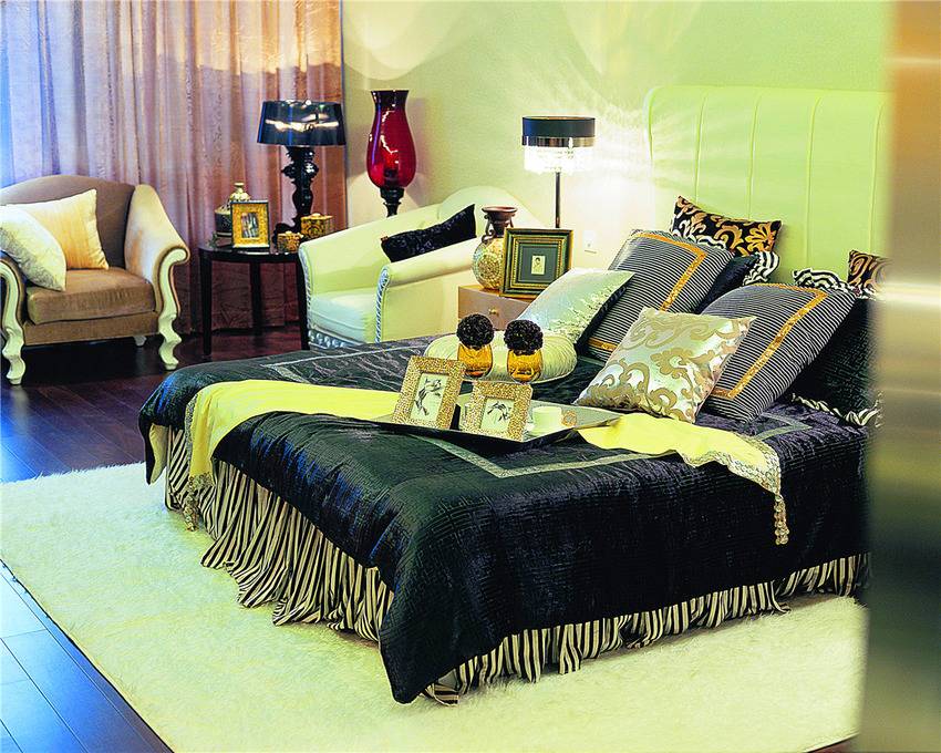 点击大图看下一张：古典卧室案例展示