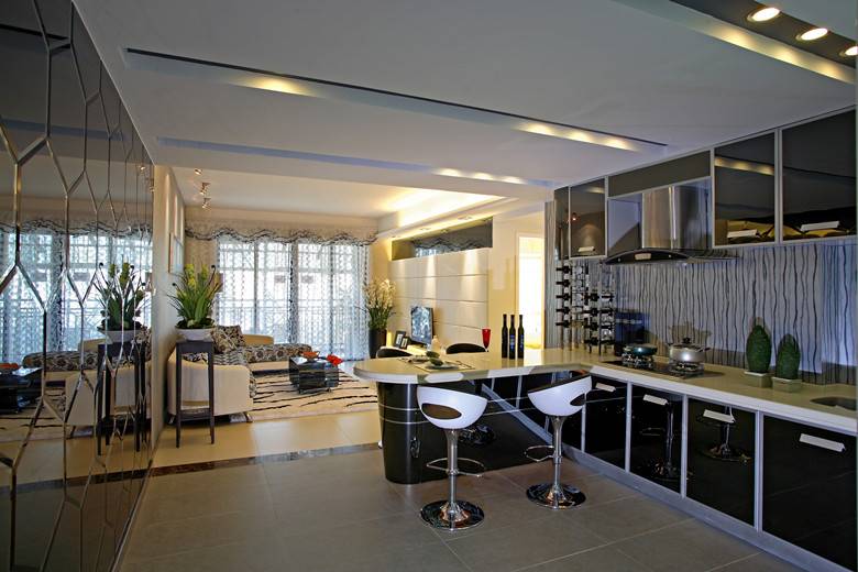 点击大图看下一张：现代厨房吧台设计案例展示