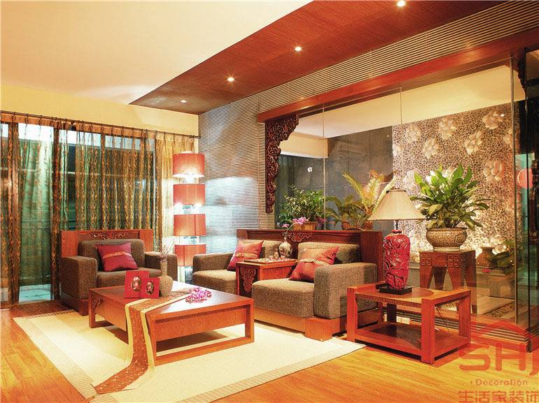 点击大图看下一张：古典客厅沙发单人沙发案例展示