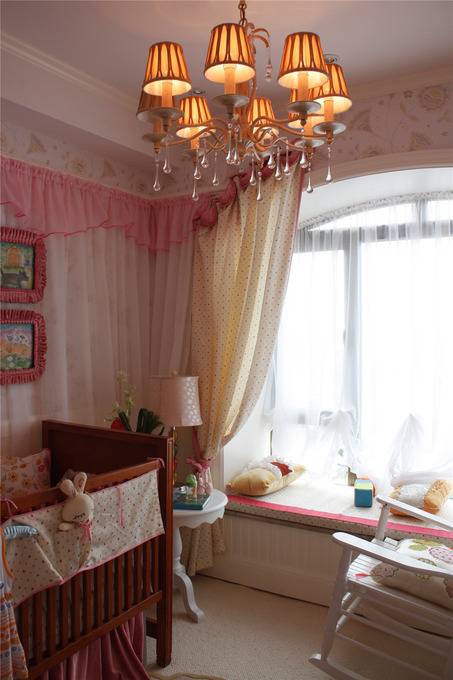 点击大图看下一张：欧式欧式风格儿童房别墅装修案例