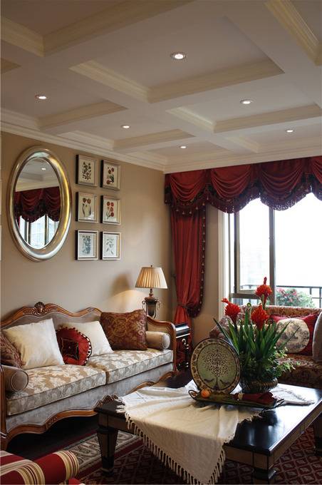 点击大图看下一张：欧式欧式风格客厅别墅吊顶窗帘装修图