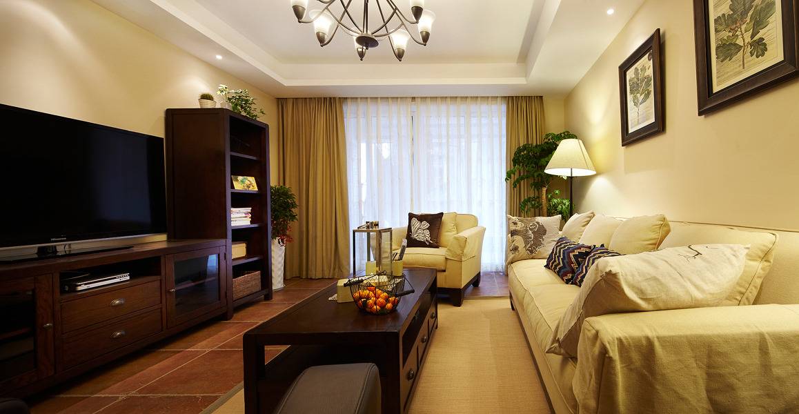 点击大图看下一张：美式客厅窗帘电视柜设计案例