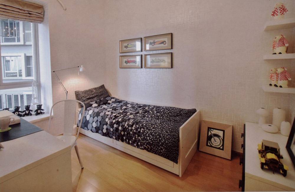 点击大图看下一张：现代卧室设计案例