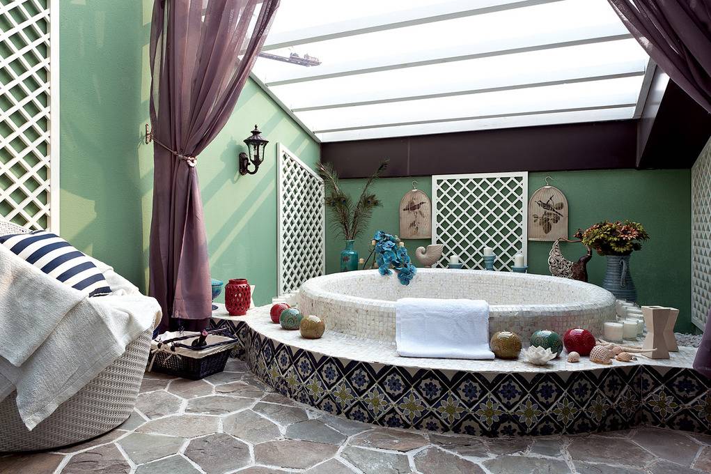 点击大图看下一张：地中海地中海风格浴室窗帘效果图
