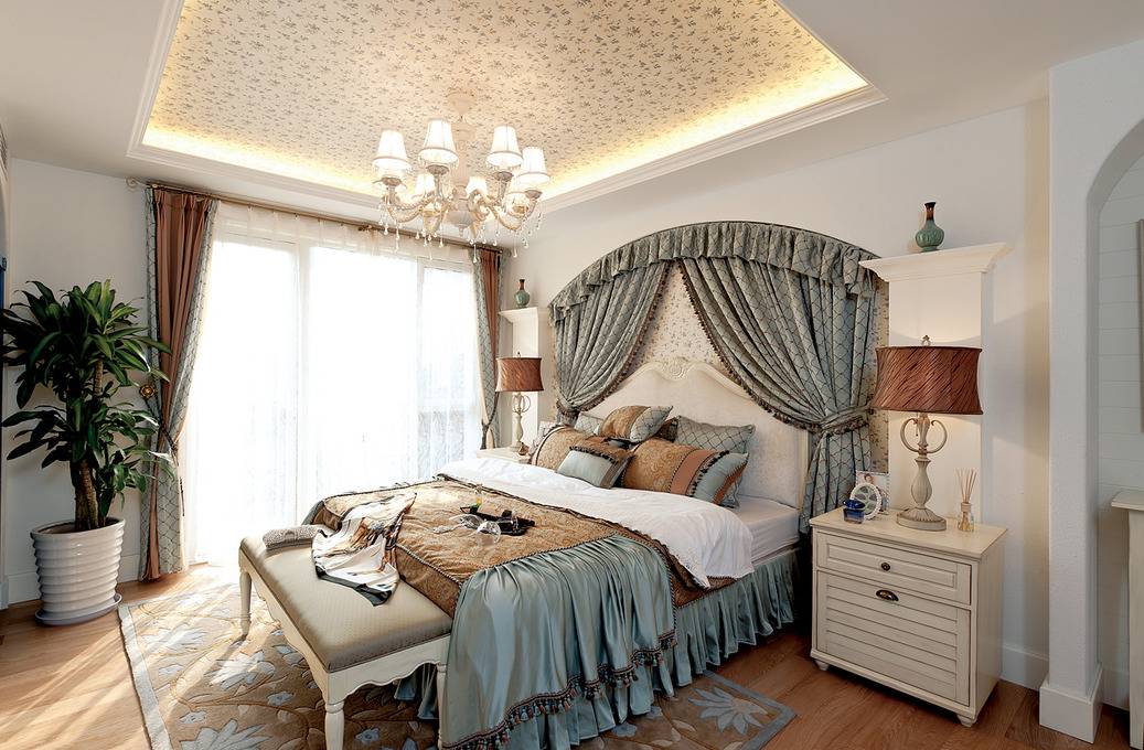 点击大图看下一张：地中海地中海风格卧室别墅吊顶窗帘设计案例