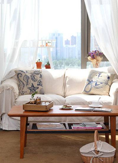 点击大图看下一张：客厅窗帘沙发茶几设计方案