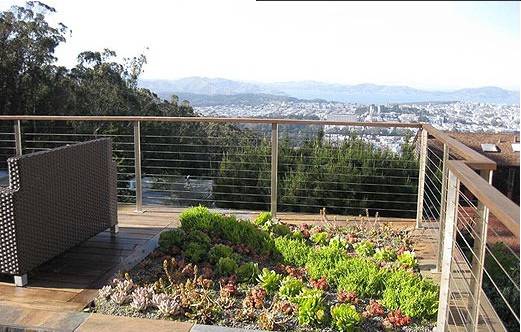 点击大图看下一张：阳台花园案例展示