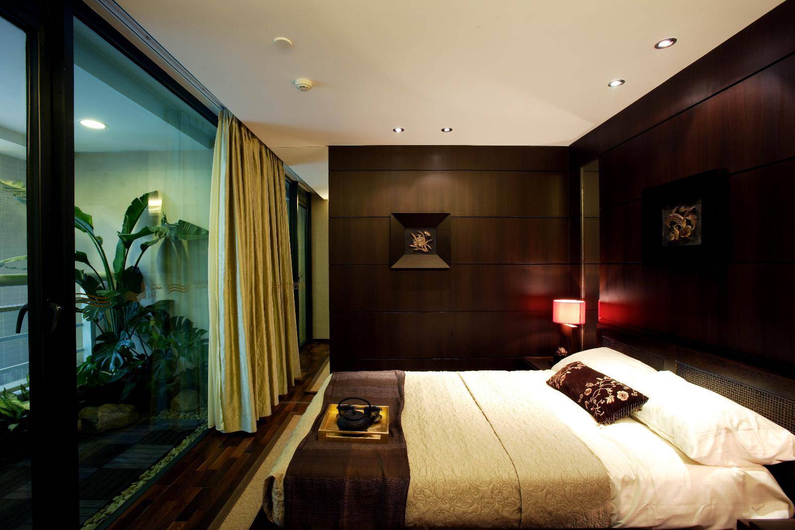 点击大图看下一张：现代简约中式卧室设计案例
