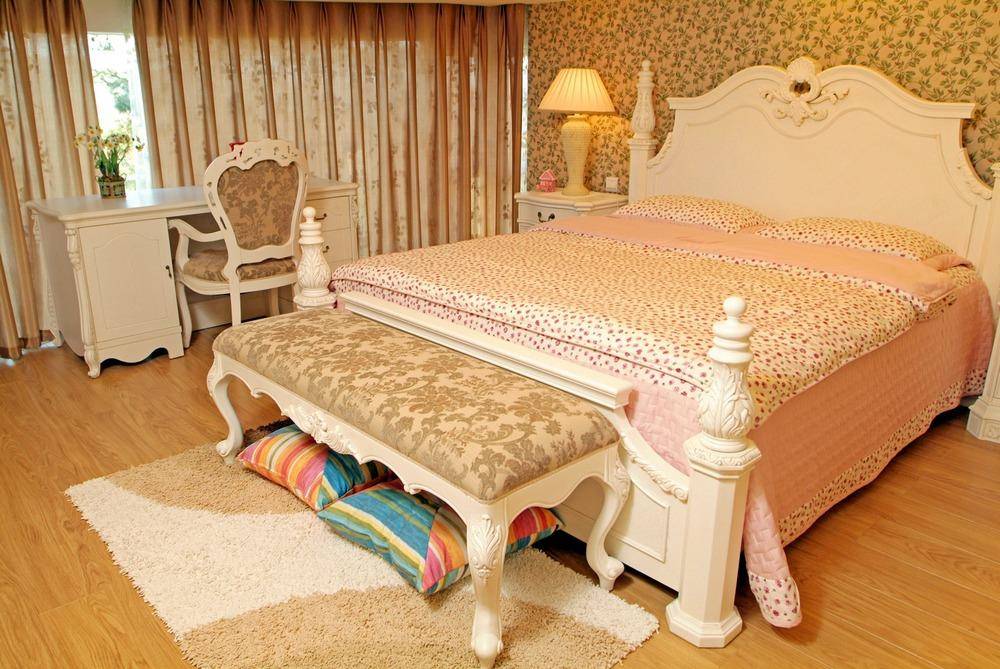 点击大图看下一张：田园美式卧室设计案例展示