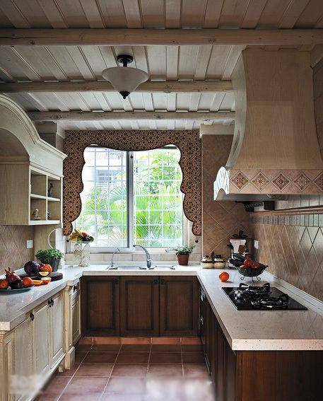 点击大图看下一张：田园美式厨房装修案例