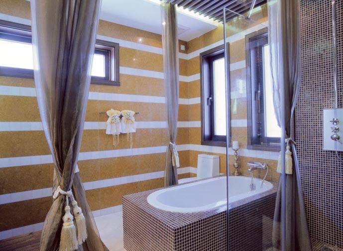 点击大图看下一张:简欧浴室淋浴房装修图