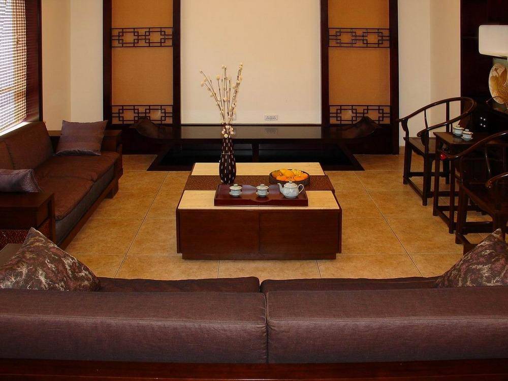 点击大图看下一张：中式客厅装修效果展示